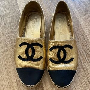 CHANEL Gold and Black Flats